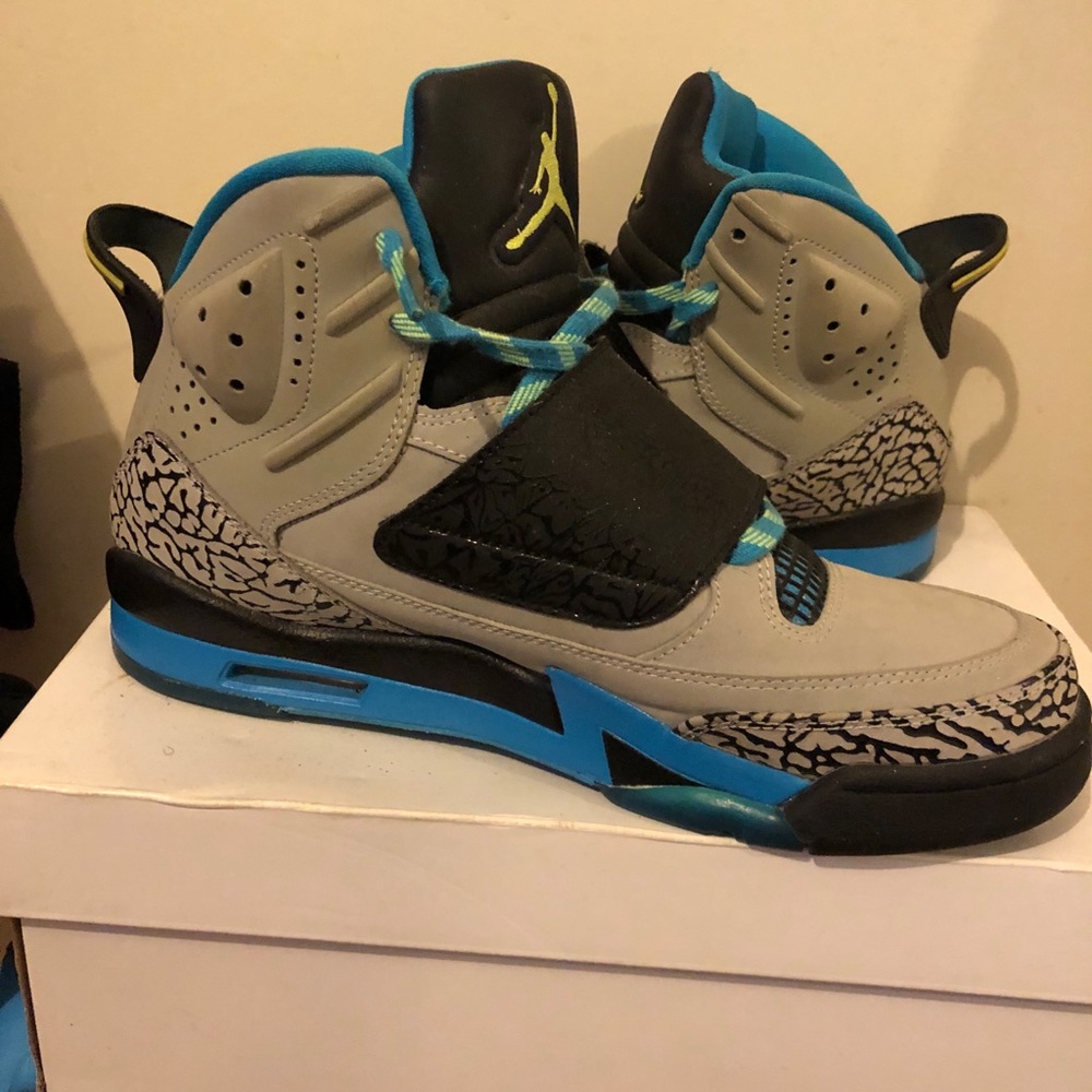 Jordan 5’s - Picture 2 of 3